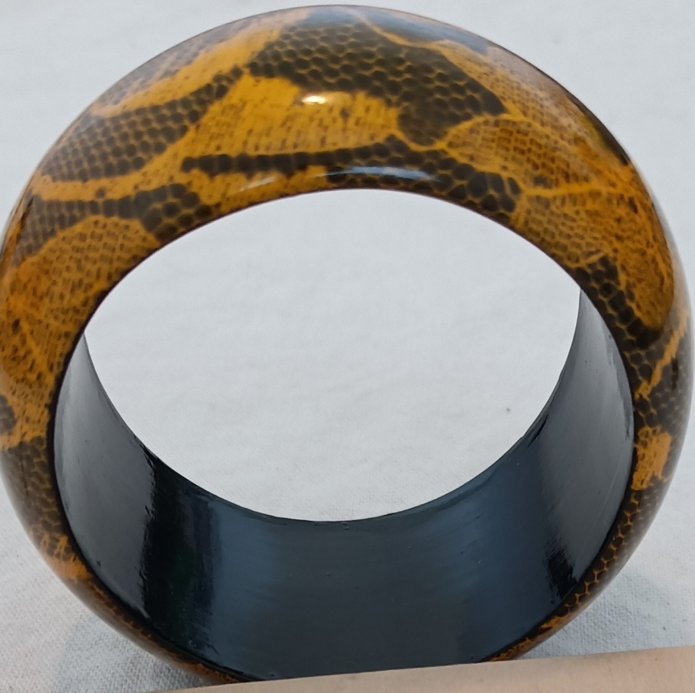 Snake-Print Wide Bangle Bracelet - Yellow & Black